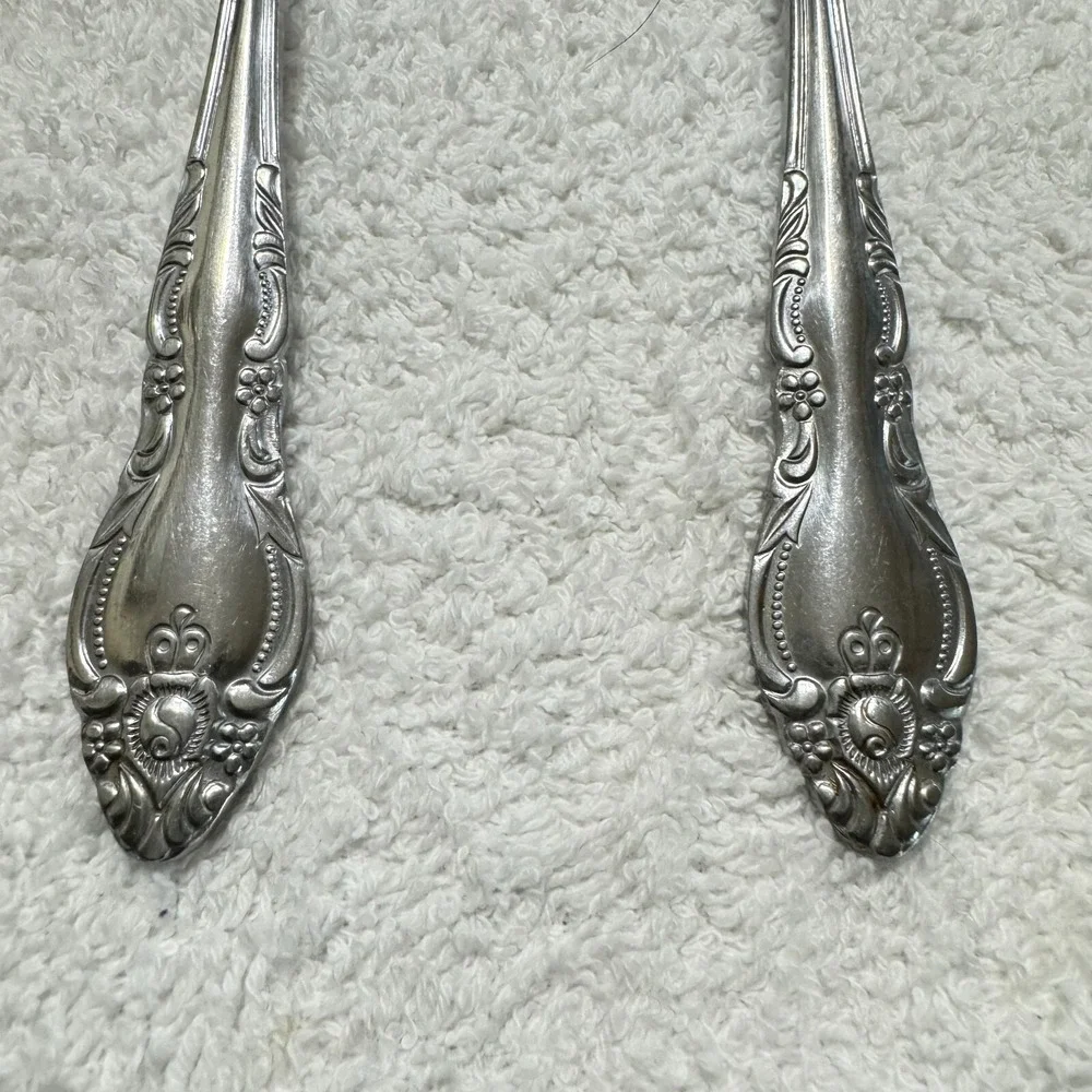 SET 2 DESERT FORKS ONEIDA NORTHLAND MALMAISON STAINLESS ATEEL KOREA ROSE